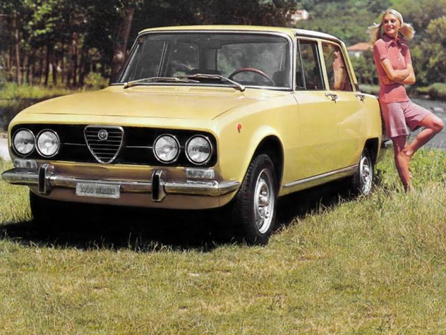  Alfa Romeo 2000 Berlina (105) 1971 года  (фото 4 из 9)